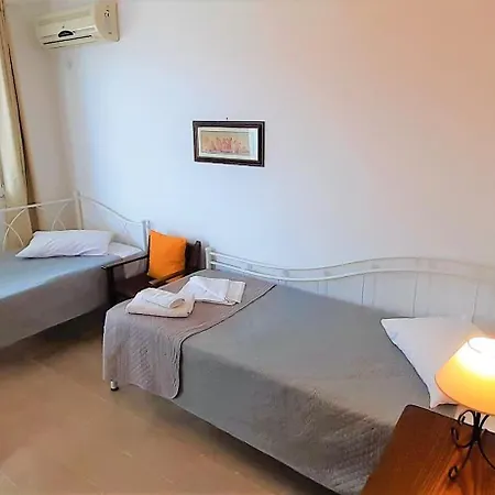 Mondo Cosseri Ακράτα