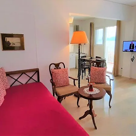 Mondo Cosseri Apartment Akrata