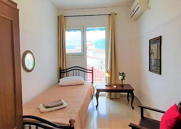 Mondo Cosseri Акрата